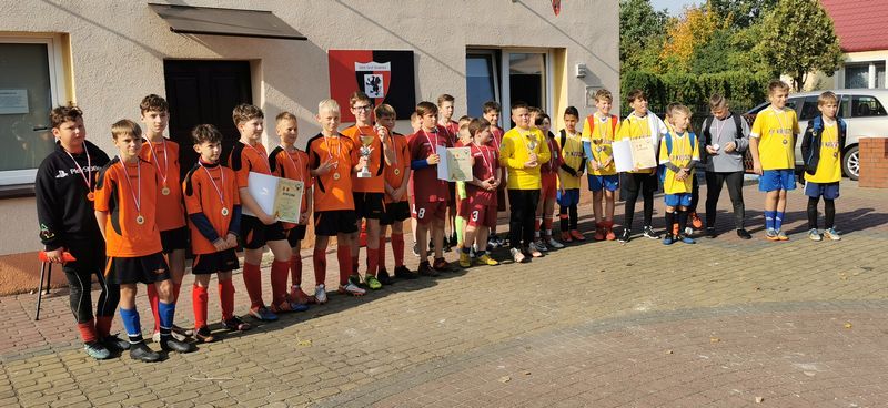 Młoda reprezentacja szkoły również z Mistrzostwem Powiatu w piłce nożnej