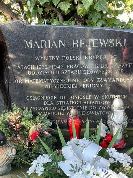 13 lutego 2022 roku - 42. rocznica śmierci naszego patrona Mariana Rejewskiego
